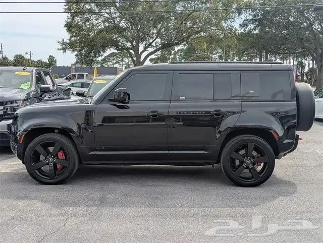 Defender 110 P400 X 2023 فل كامل 4