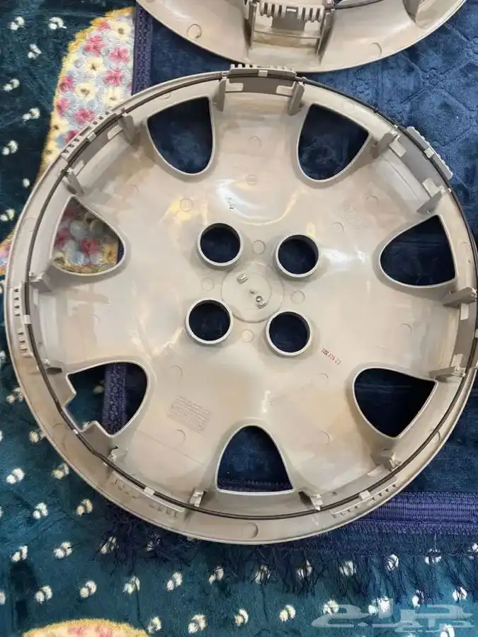 للبيع طيس صني مقاس 15 انش أصلي الهنديه 9