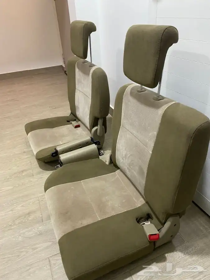 للبيع مرتبة خلفية فورشنر من 2006 الى 2015 فورتشنر 1