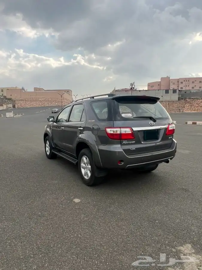 فورشنر سعودي سته سلندر 2009 6