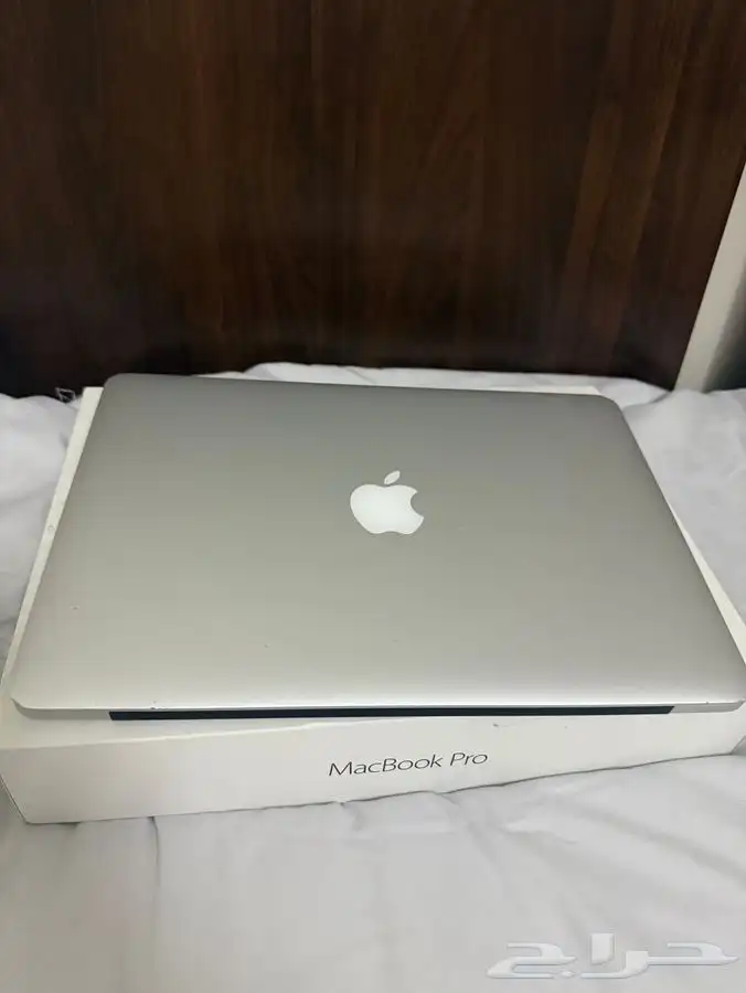 ماك بوك برو نظيف بكامل ملحقاته MacBook Pro 0