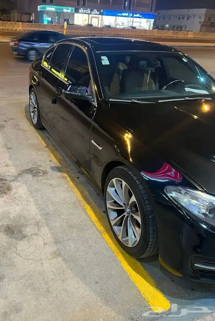 BMW بي ام دبليو الفئة الخامسة 2016 520 مستعملة للبيع 2