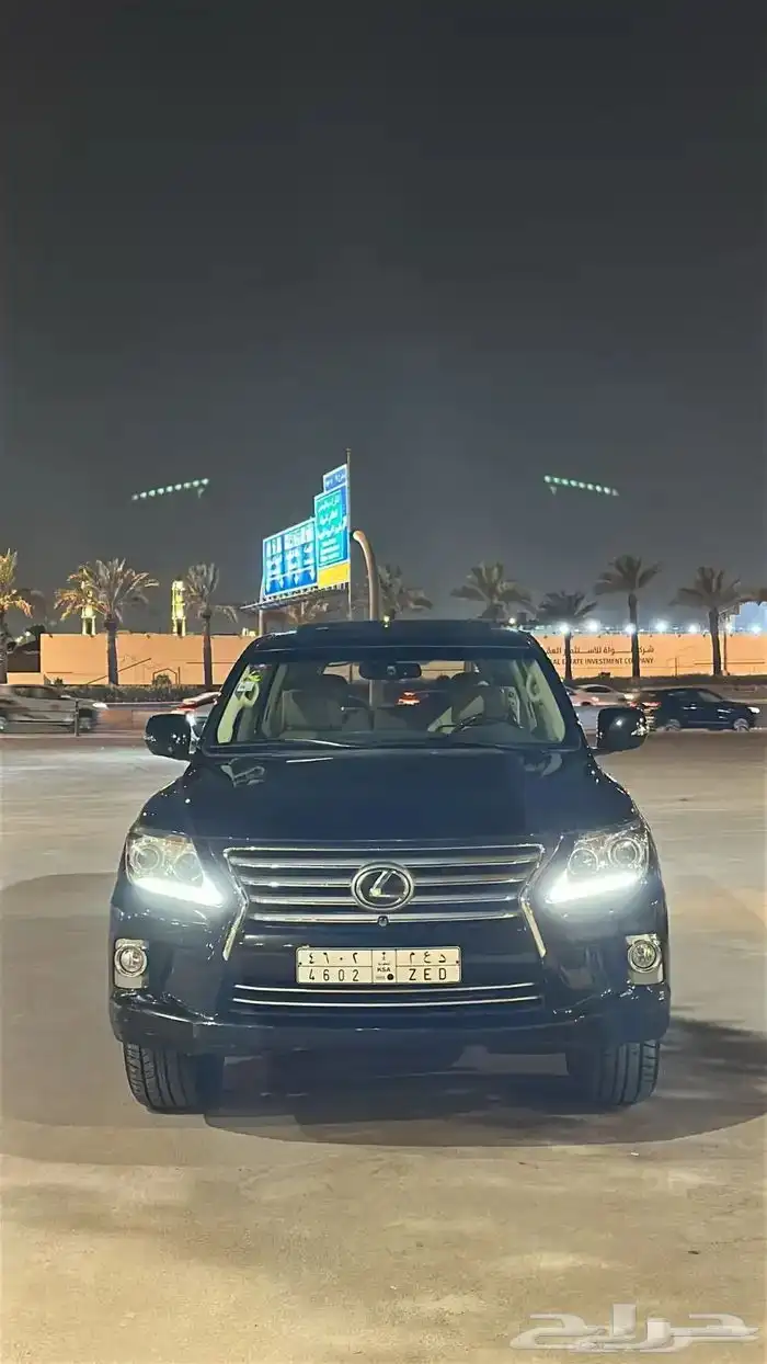 لكزس LX570 2012 مخرن 7