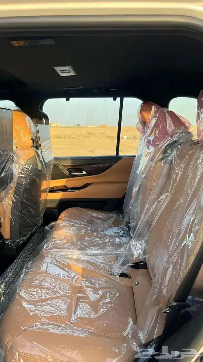 ليكزس LX 600 BB 9