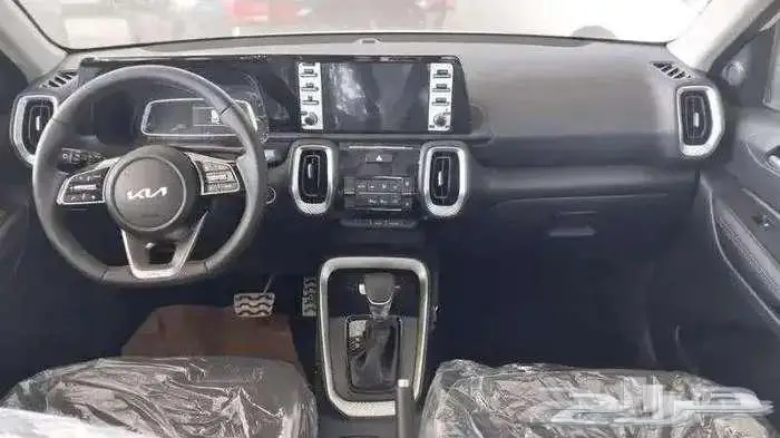كيا سونيت فل كامل فتتحه سقف موديل 2024 بأسعار حصريه 7