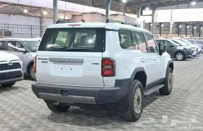 تويوتا برادو TXL-2 بنزين 2025 1
