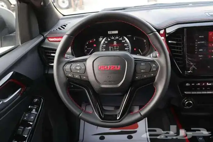 ايسوزو دي ماكس GT 2025 5