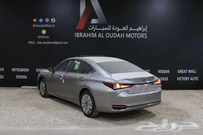 لكزس ES250 AA بنزين 2025 6