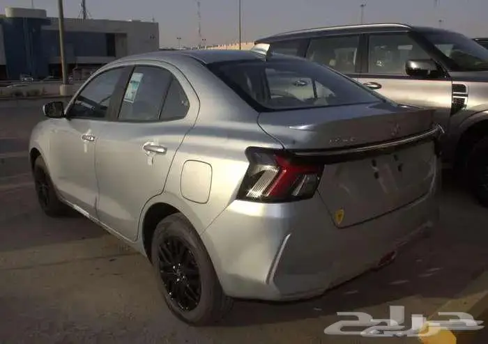 سوزوكي ديزاير ستاندر موديل 2025 4