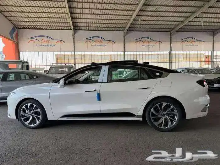 فورد تورس تيتانيوم 2025 و2026 كاش وتقسيط كاش او اقساط 2