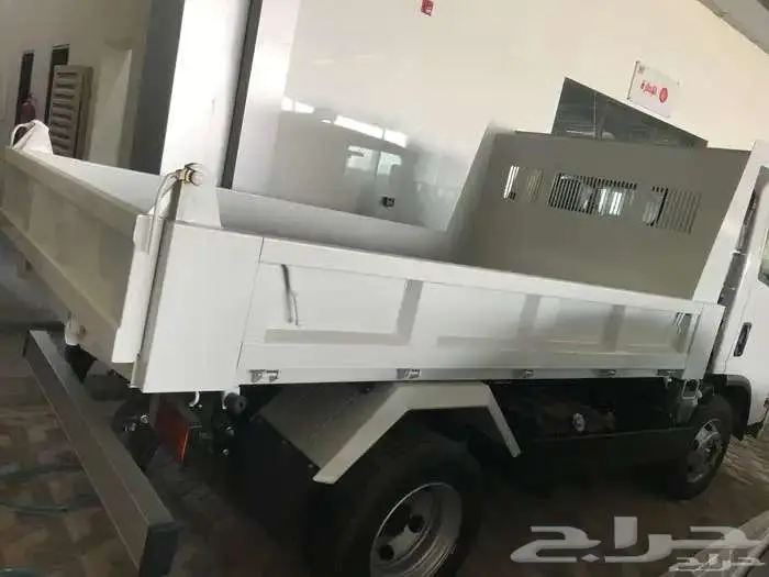 ايسوزو دينا قلاب 5 طن و 3 طن 2025 للشركات والمؤسسات 8