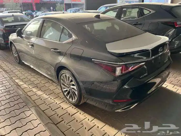 لكزس ES350 CC بنزين 2025 ب 124415 دفعتين 1