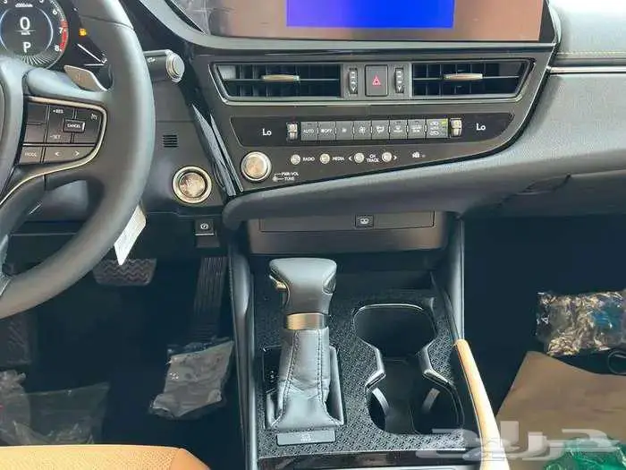 لكزس ES 250 AA ستاندر 2025 سعودي بالنقد والتقسيط 10