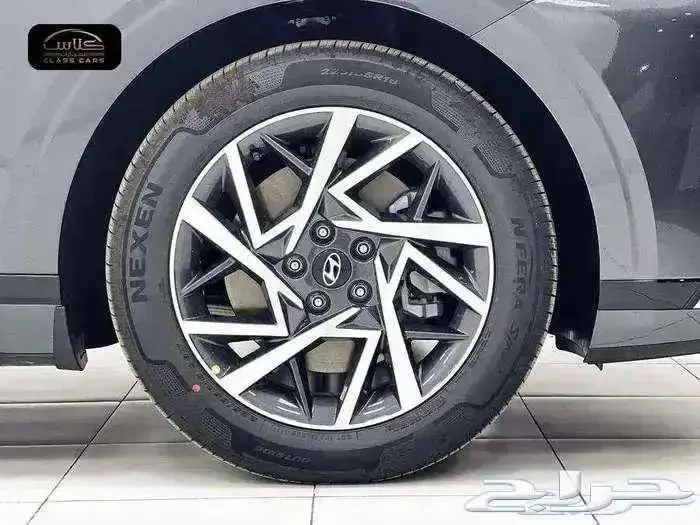 هيونداي أزيرا كلاسيك 2025- 139150 ريال شامل الضريبة 15