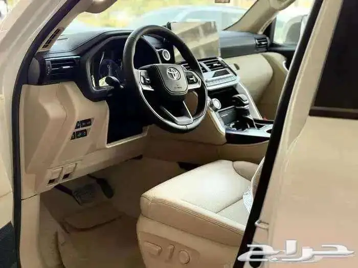 لاندكروزر جي اكس ار L2 -L3 -L4 بنزين 2025 كاش وتمويل 3