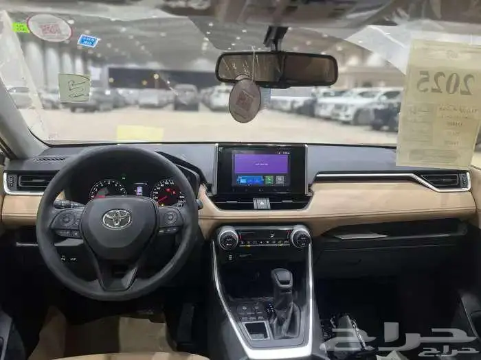 تويوتا راف فور هايبرد XLE نص فل موديل 2025 12