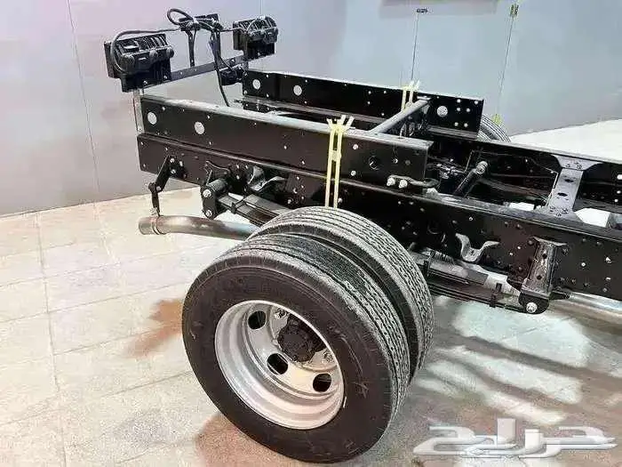 ايسوزو 2025 دينه 6 طن شاص طويل 6.10 كاش وتقسيط 3