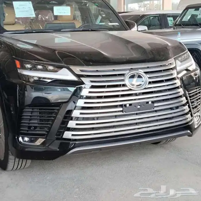 لكزس LX600.BBموديل 2025 بنزين حبه فقط لون اسود 15