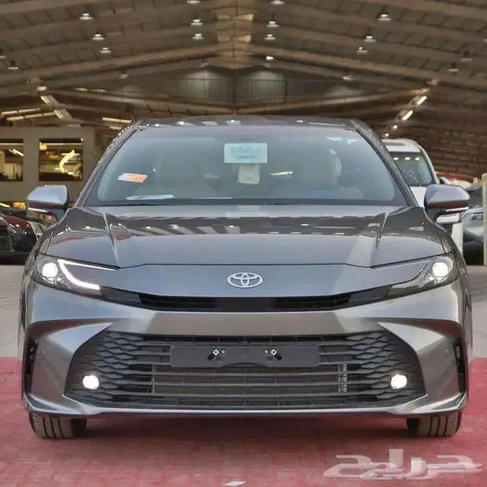 كامري E بلس بنزين 2025 بدون دفعه اولي 2