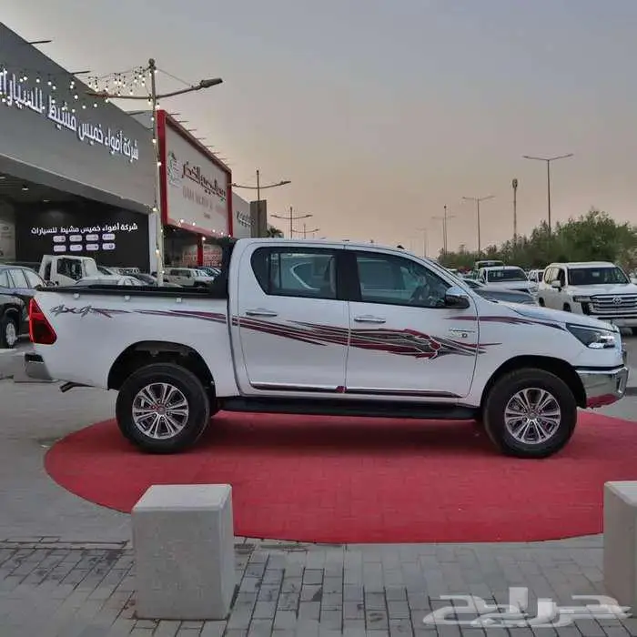 هايلوكس دبل ديزل تماتيك 2024 فل 2.8CC 6
