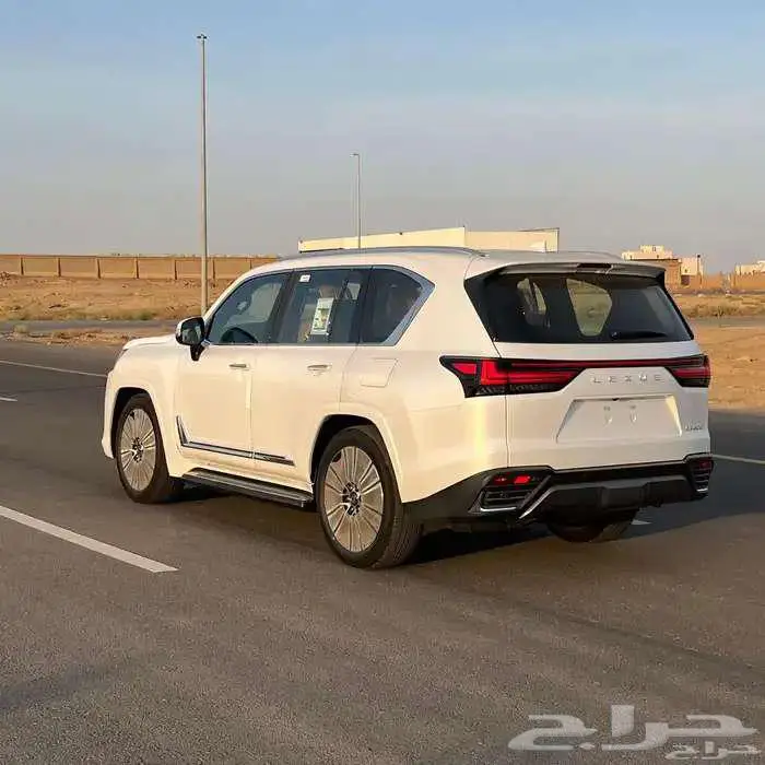 ليكزس LX 600 BB 6