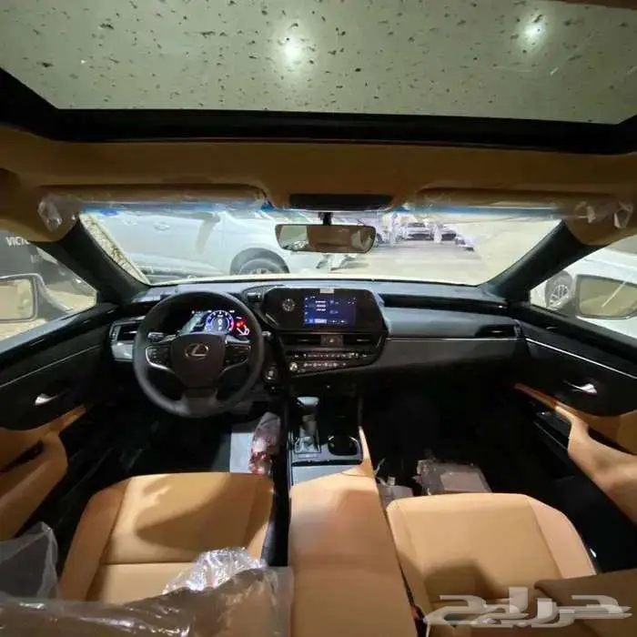 لكزس ES250 AA بنزين 2025 7