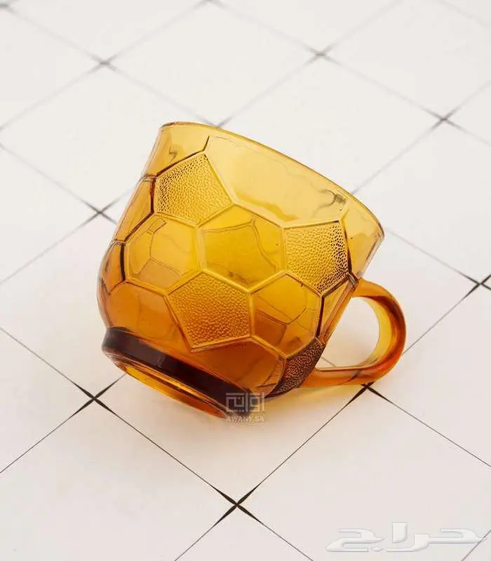 كوب خلية النحل بلون العسل الدافئ 3