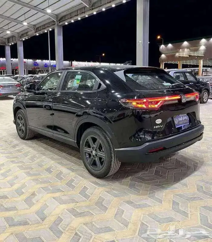 عرض خاص هوندا HRV - LX نص فل موديل 2025 بسعر 83.600 شامل 18