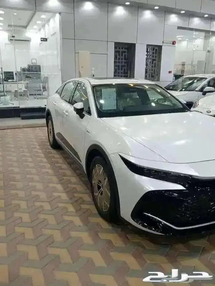 كراون بريميوم موديل 2025 اصفار سعودي كاش واقساط جميع البنوك 2