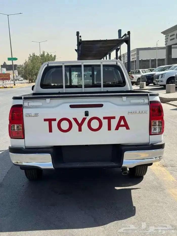 هايلوكس توماتيك بنزين 2025 بريمي 4