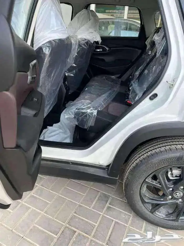 تويوتا اوربان كروزر فل كامل بالنقد والاقساط 2025 6