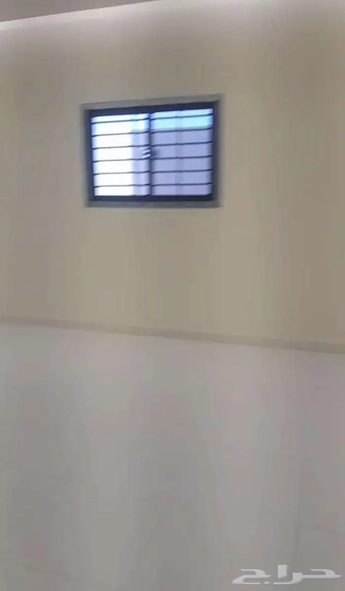 للبيع فيلا بحي الملك فهد بعنيزة 1