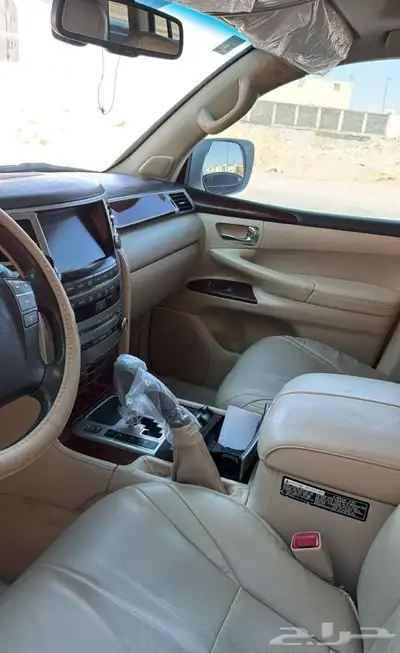 للبيع جيب لكزز موديل 2013 ممشى 450 ألف. الحد   105. ال دي index