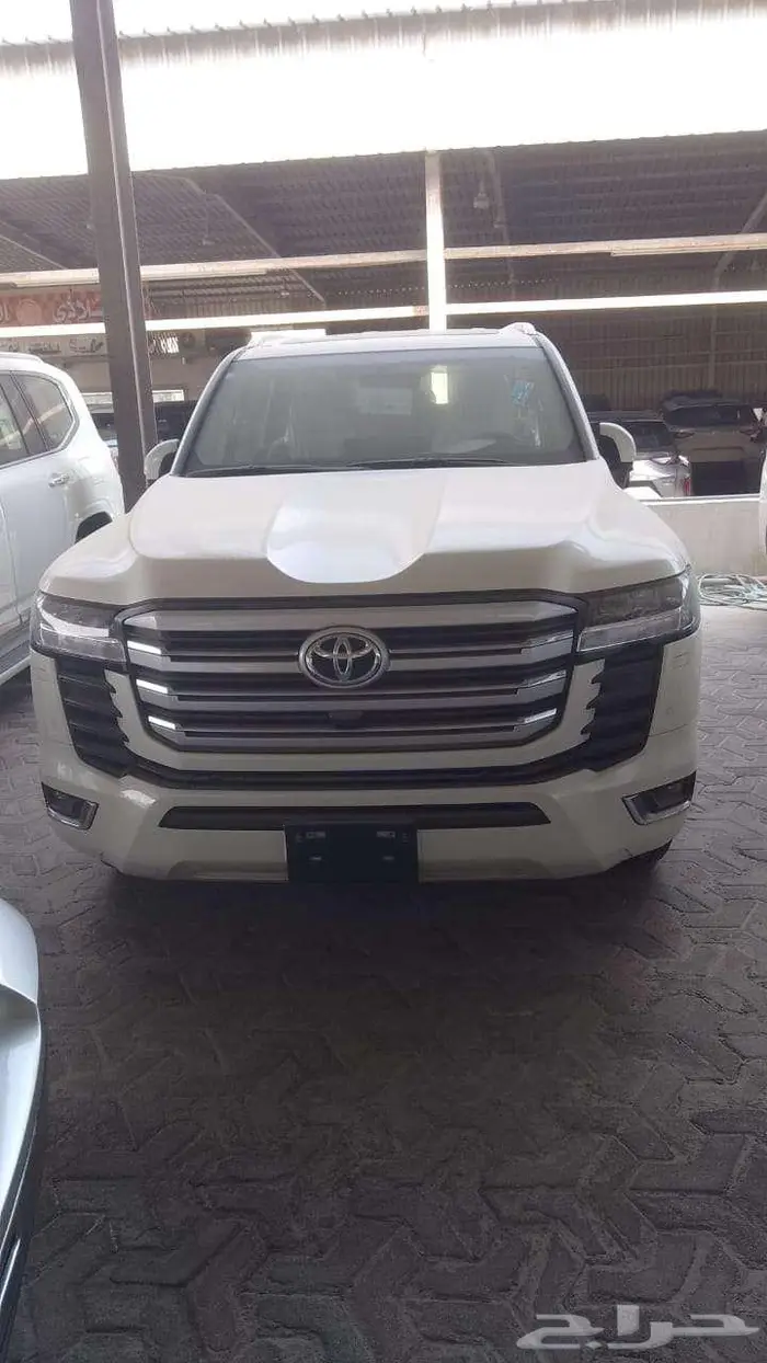 لاند كروزر GXR4 موديل 2024 0