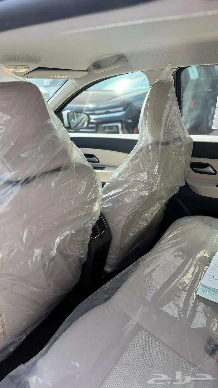 رينو داستر نص فل 6