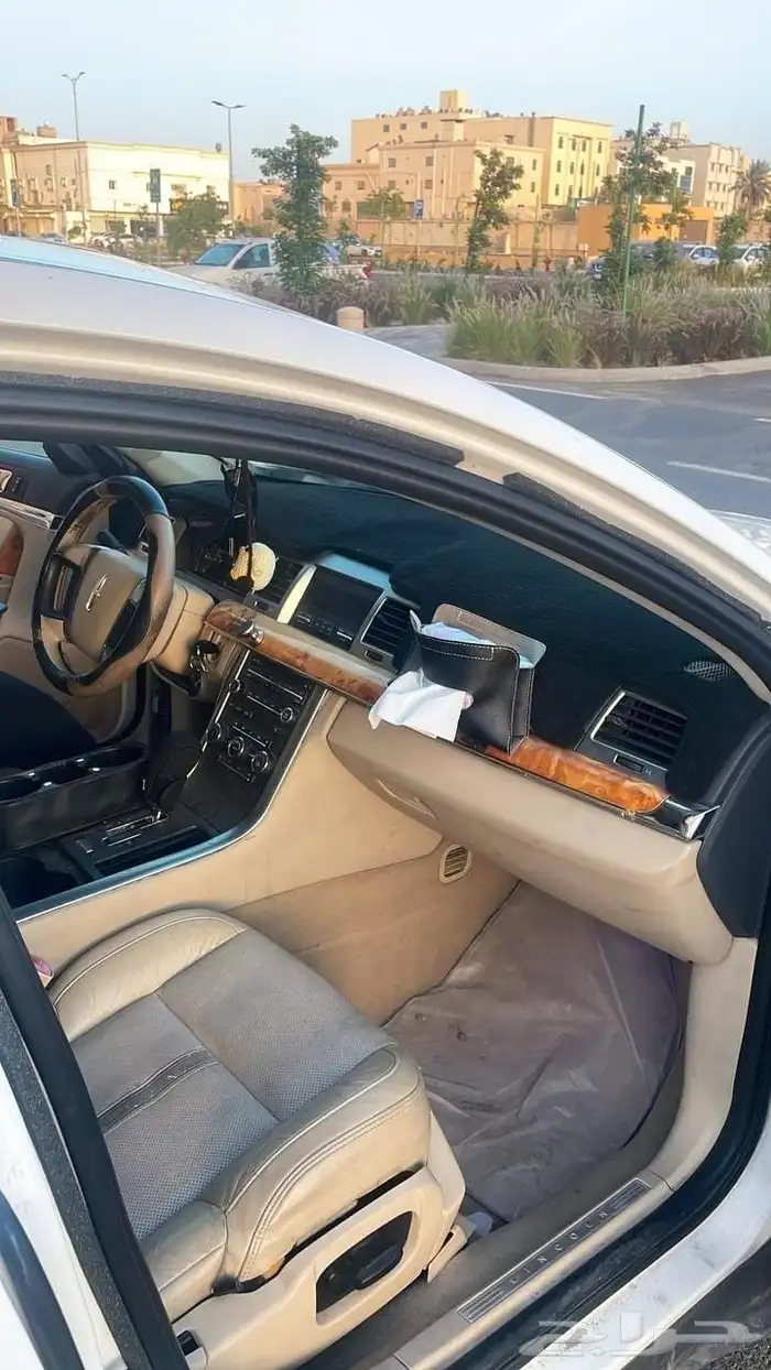للبيع لينكولن ام كي أس For sale Lincoln MKS 2009 5