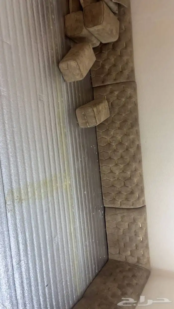 للبيع و السوم مثل ماهي موجود بصور بسعر رمزي 4