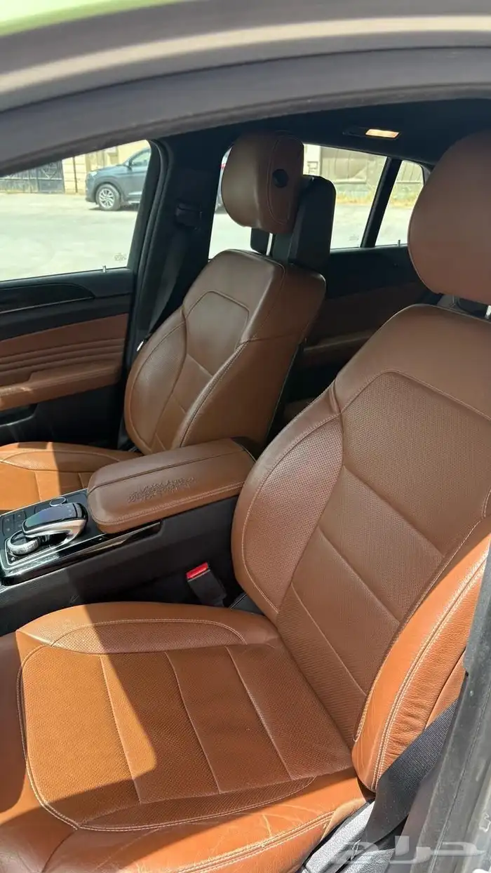 للبيع جيب مرسيدس GLE 43كوب ب90 الف 9