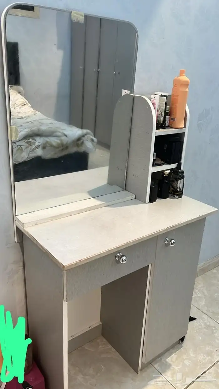 اثاث 0
