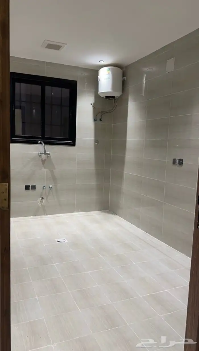 شقه للايجار حي تنال الرمال 3