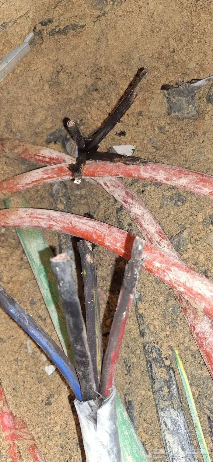 جهاز كشف أعطال الكابلات وكشف التماس الكهرباء تحت الأرض 11