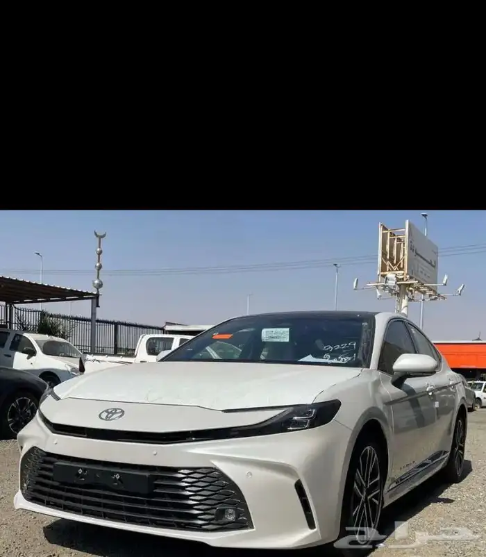 كامري LE نص فل هايبرد 2025 1
