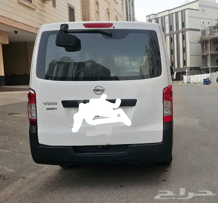 للبيع باص بضائع نيسان اورفان 2014 4