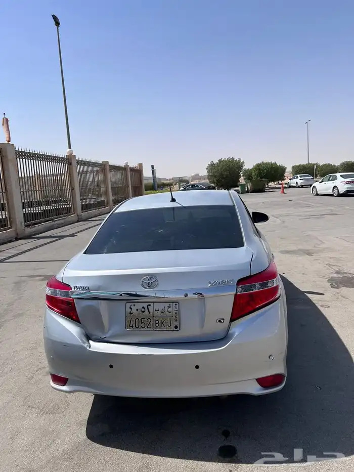 بيع سياره يارس مديل 2015 5