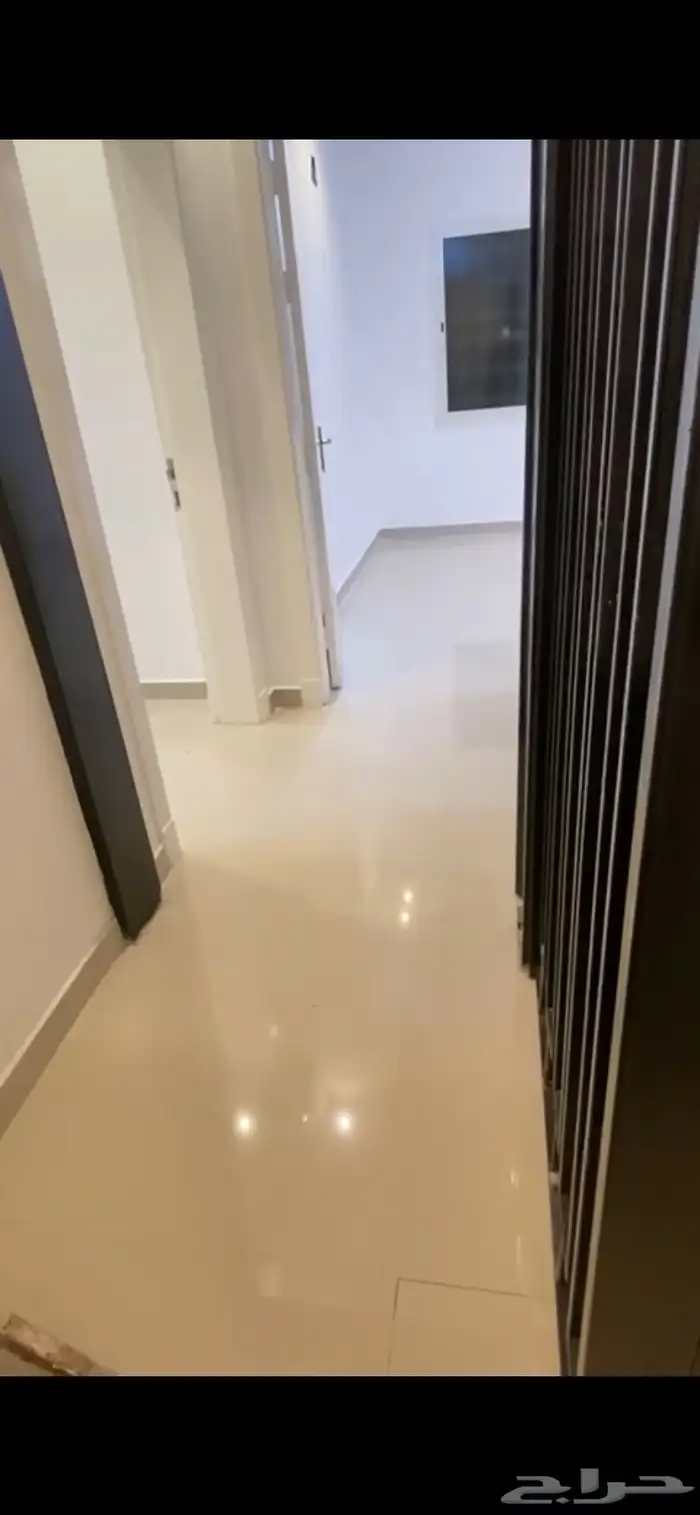 شقة فاخره للإيجار بحي العارض 0