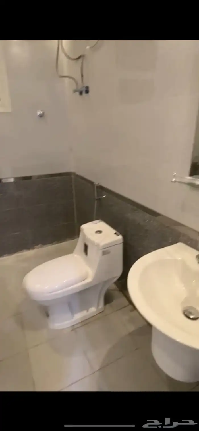 شقة فاخره للإيجار بحي العارض 6