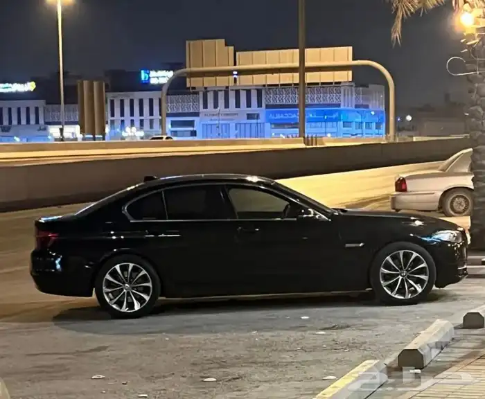 BMW بي ام دبليو الفئة الخامسة 2016 520 مستعملة للبيع 0