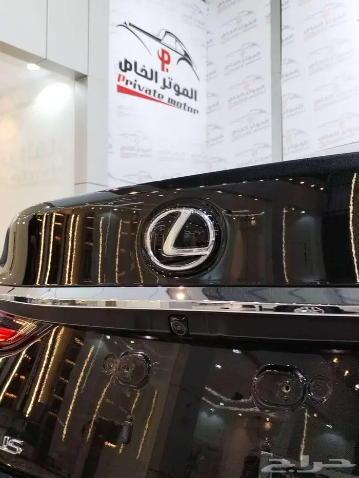 لكزس 2020 ES350 اسود 19