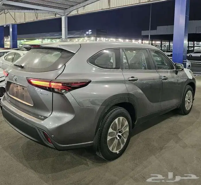 تويوتا هايلاندر GLE موديل 2025 1