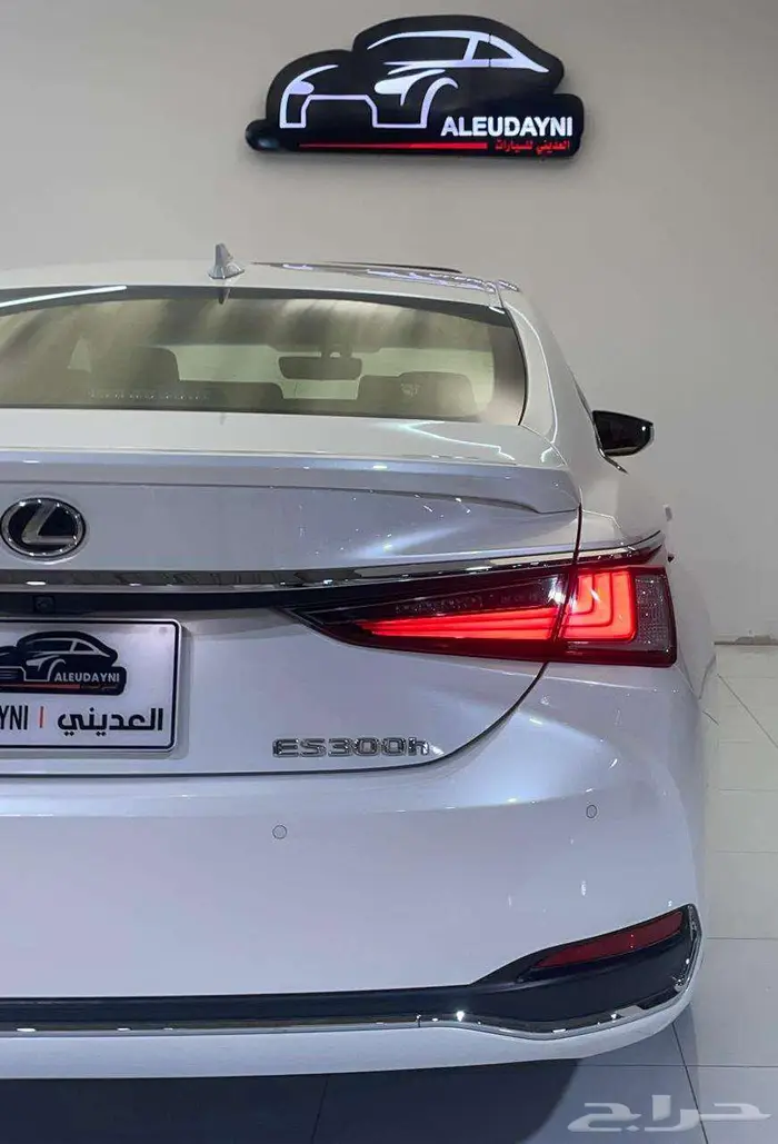 لكزس 300ES هايبرد 2023 6